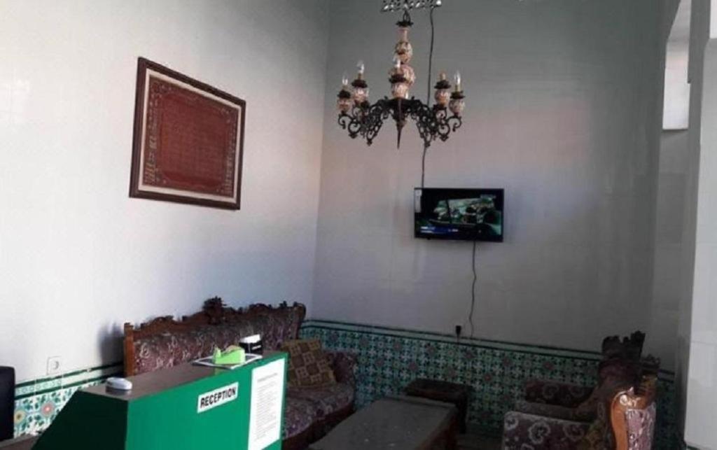 Graha Teras Syariah Hotel Surabaya Exterior photo